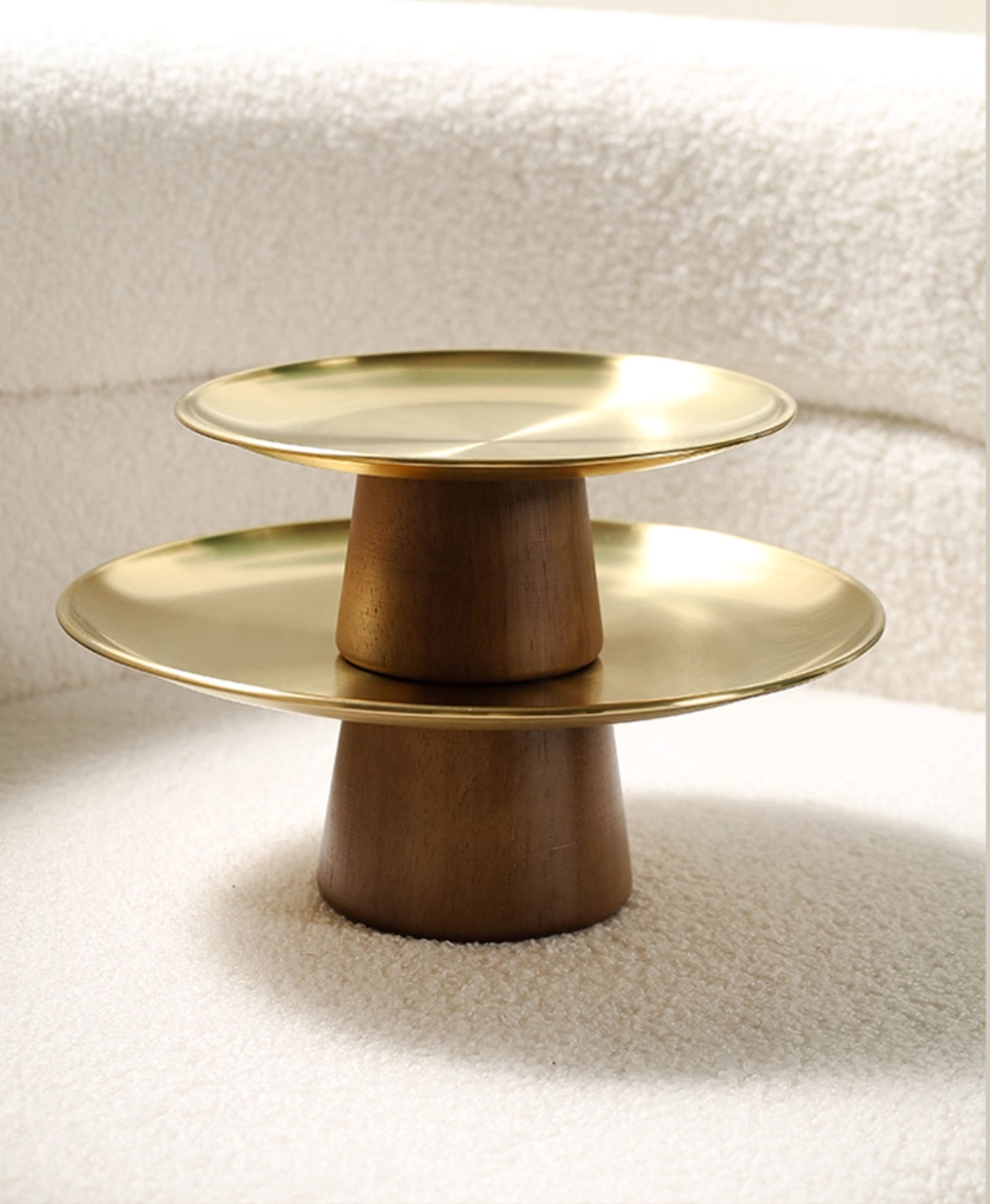 Serving platter stand size comparison guide showing small medium large options